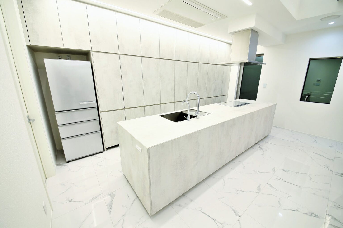 大理石調柄タイル 600×600